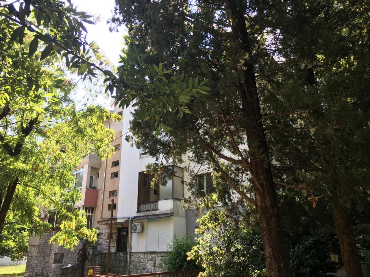 Apartments Valentina - Free Parking Mostar Exterior foto